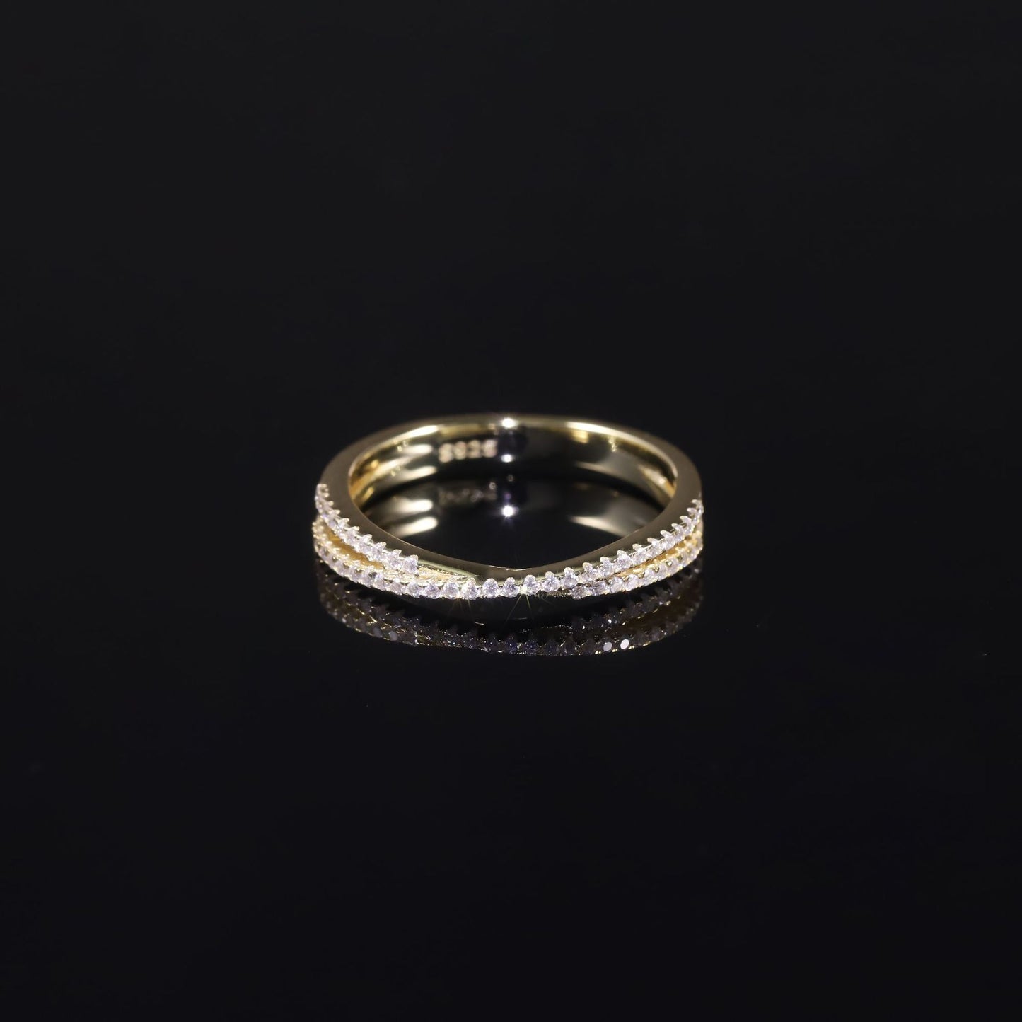 Croisette — Crossover Ring