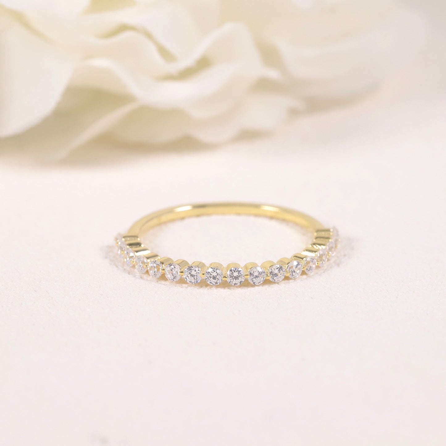 Margaux — Prsteň s pavé moissanitom