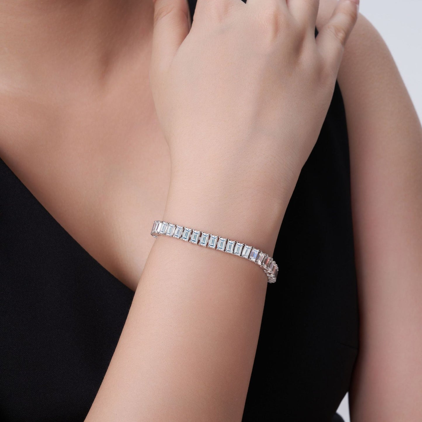 Silver Bracelet with Rectangular Spring Clasp, 3*5 Moissanite