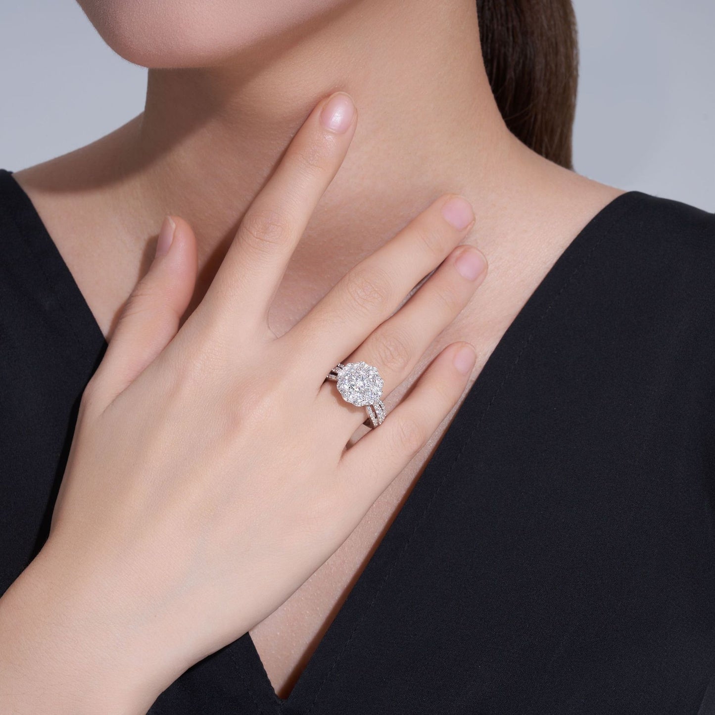 Lune — Round 1ct Moissanite Ring, Platinum plated