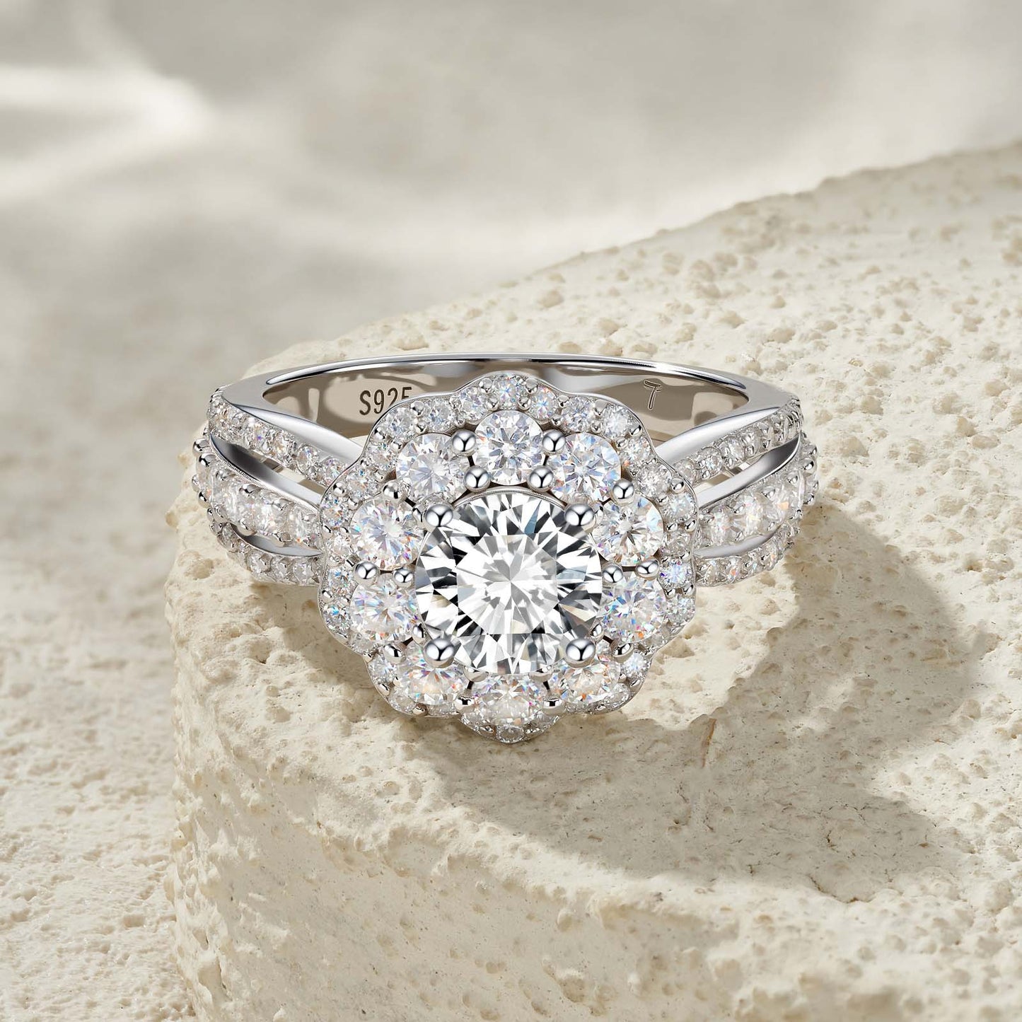 Lune — Round 1ct Moissanite Ring, Platinum plated