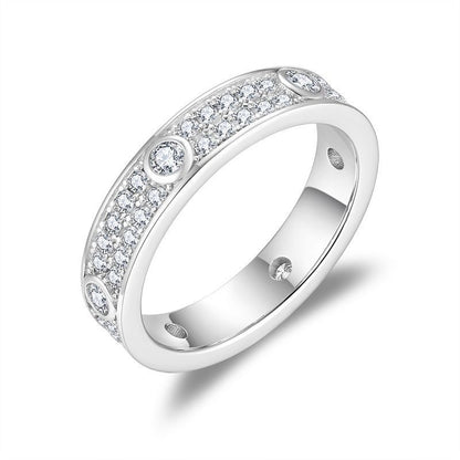Nellie ring – pavé moissanite band